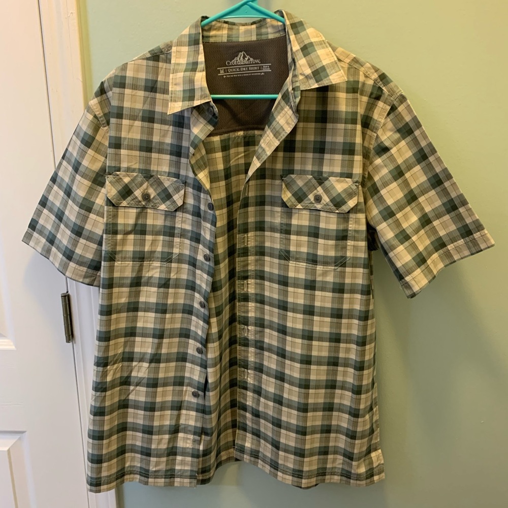 Men’s Croft & Barrow plaid outdoors shirt. Size M
